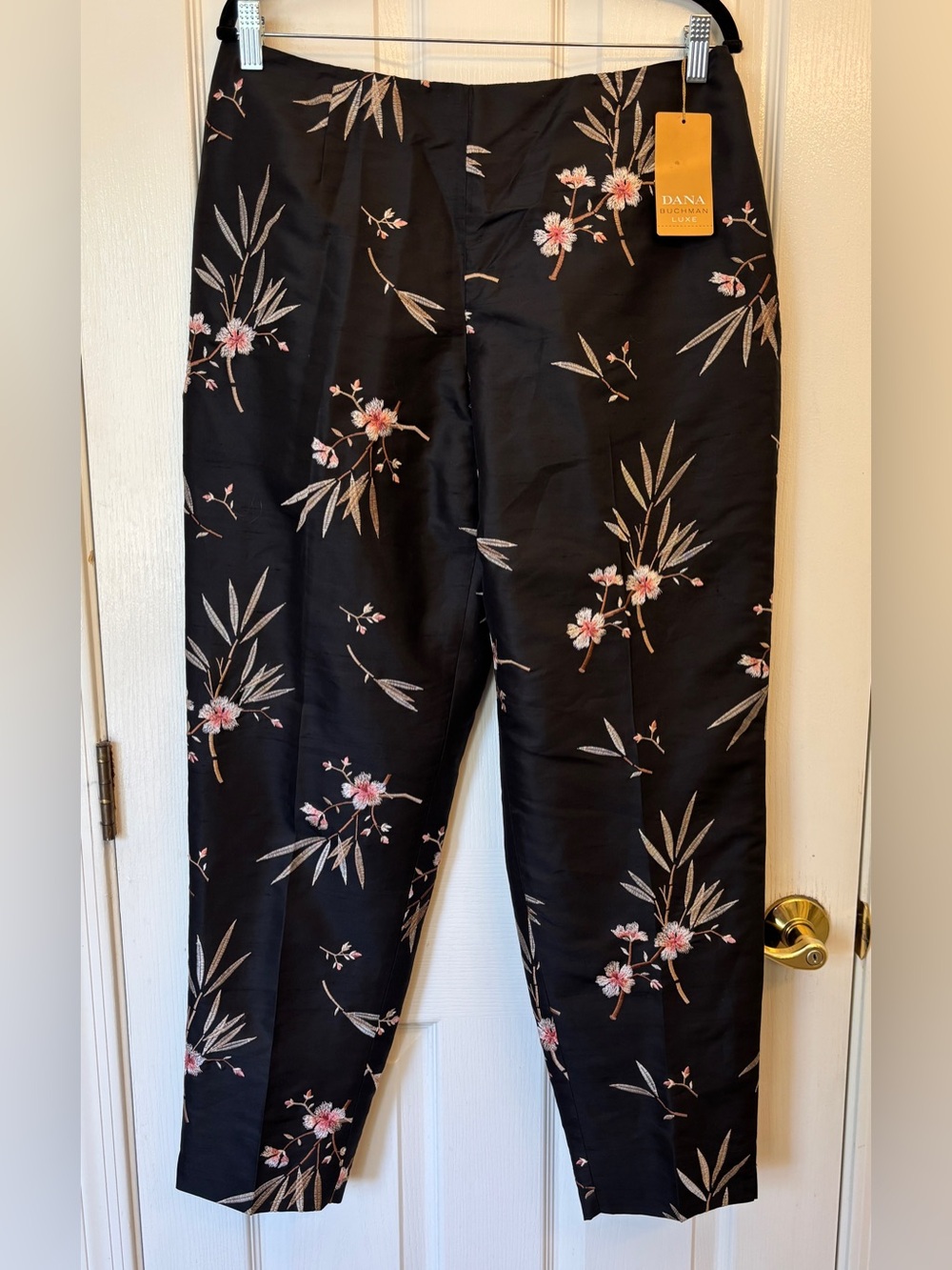 Dana Buchman Luxe Black Floral Print 100% Silk ~ Tapered Pants ~